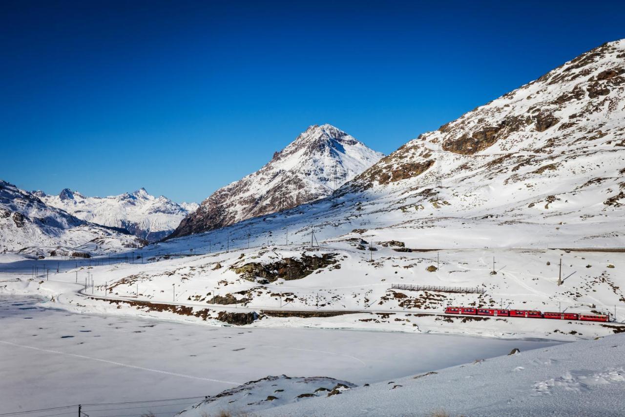 Schloss Hotel & Spa Pontresina Bagian luar foto